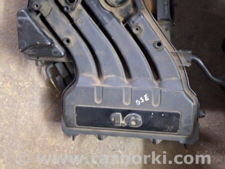 Колектор впускний для Volkswagen Caddy III Typ 2K +рест (04-15) Житомир