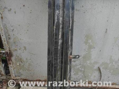 Усилитель переднего бампера для Volkswagen Passat B6 (03.2005-12.2010) Київ 3C0807109B