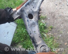 Ричаг важіль передній правий Volkswagen Caddy III Typ 2K +рест (04-15)