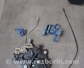 Замок двери задней правой Volkswagen Caddy III Typ 2K +рест (04-15)