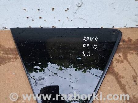 Стекло боковое глухое заднее левое для Toyota RAV-4 III CA30W/XA30 (05-16) Київ 6272042310