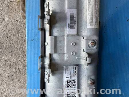 Подушка в коліна для Volkswagen Golf VII Mk7 (12-20) Костопіль 5G1 880 841 C
