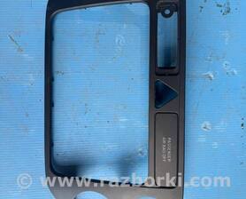 Рамка торпедо центральна Volkswagen Golf V Mk5 (03-08)