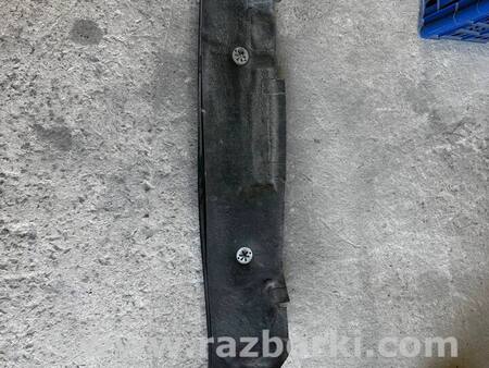 Накладка під лобове скло для Volkswagen Golf VI Mk6 (08-12) Костопіль 1K0805277
