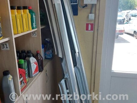 Поріг для Volkswagen Caddy III Typ 2K +рест (04-15) Житомир