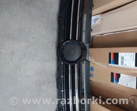 Решітка бампера Volkswagen Caddy 3 (2003-2020)