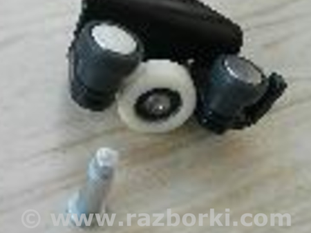 Ролик нижний боковой сдвижной двери для Fiat Doblo (Всі моделі) Киев