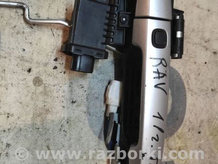 Ручка передней левой двери для Toyota RAV-4 (05-12) Киев 6921012320B7