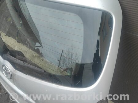 Крышка багажника в сборе для Toyota Corolla Verso (04.2004-03.2009) Киев 670050F011