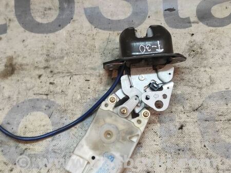 Замок крышки багажника для Nissan X-Trail T30 (2001-2008) Київ 905028H30B