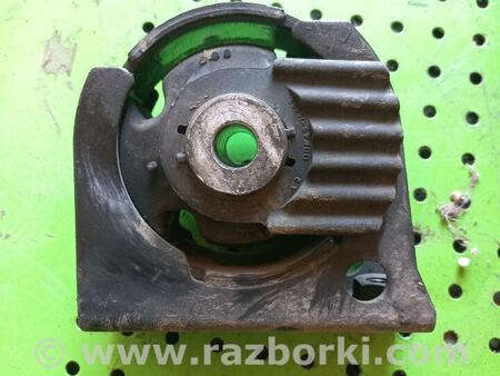 Подушка передняя для Toyota RAV-4 (05-12) Киев 1236126080