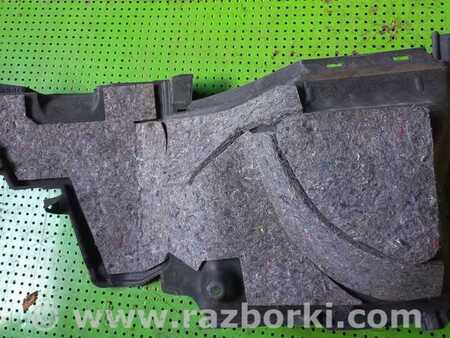 Обшивка крышки багажника правая для Toyota Auris E150 (10.2006-11.2012) Киев 6471012040C0