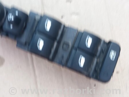 Блок кнопок стеклоподъемников для Citroen C3 Киев 96788264ZD
