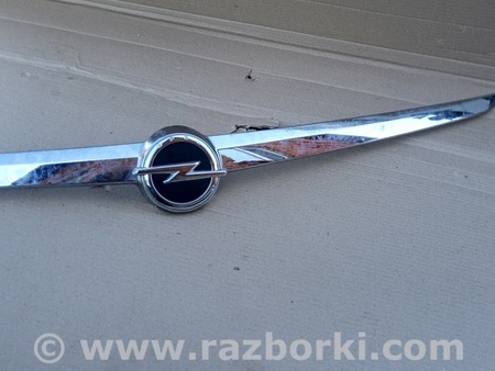 Накладка двери багажника для Opel Insignia Киев 13244389 13244388