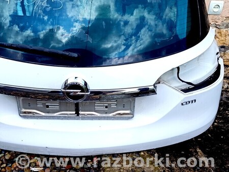 Крышка багажника в сборе для Opel Insignia Киев Кришка багажника зі склом універсал  Opel Insignia 2013-2017