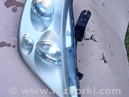 Фара передняя правая для SsangYong Rexton Киев Фара права SsangYong Rexton 2001-2006 8310208203