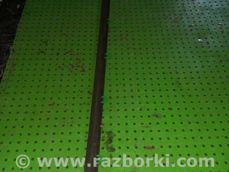 Молдинг на дверь задний правый для Honda CR-V (07-11) Киев 72910SWAA01