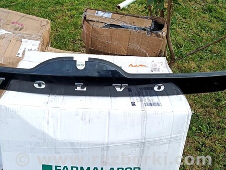 Накладка двери багажника для Volvo V60 Киев 31253346