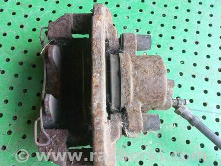 Суппорт передний правый для Ford Focus 2 (08.2004 - 07.2010) Киев 1682875
