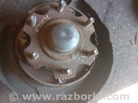 Цапфа задняя левая для Mitsubishi Pajero (06-14) Киев MR992531