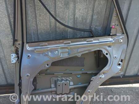Дверь задняя правая для KIA Sorento XM Киев 770041U510