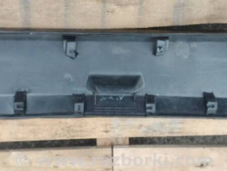 Накладка крышки багажника для Honda CR-V Киев 74895-T0A-A01, 04718-T0A-A90ZZ