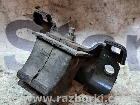 Подушка двигателя для Nissan Navara D40 Киев 11220EB300