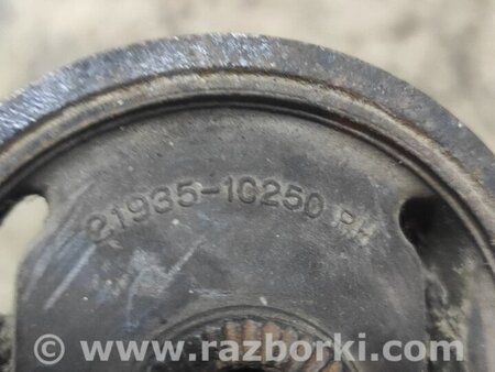 Подушка двигателя нижняя для Hyundai Getz Киев 219301C250