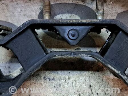Подушка двигателя для Subaru Forester SG (2002-2008) Київ 41022AA180