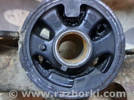 Подушка КПП для Mazda 323 BH, BA (1994-2000) Київ BC1D39100E