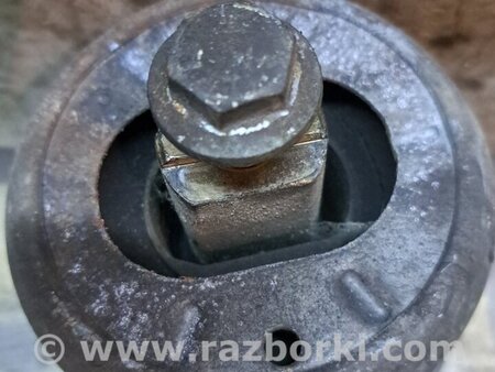 Подушка для Volkswagen T4 Transporter, Multivan (90-03) Київ 7D0199132D 