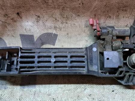 Ручка двери передней правой для Toyota Camry 30 XV30 (01-06) Київ 69201AA010