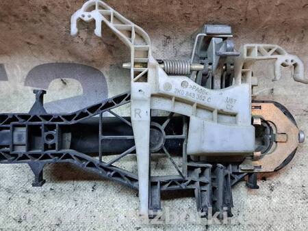 Ручка двери задней правой для Volkswagen Caddy 3 (2003-2020) Київ 2K0843352C