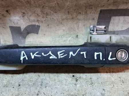 Ручка передней левой двери для Nissan Note E11 (2006-2013) Київ 826501E050