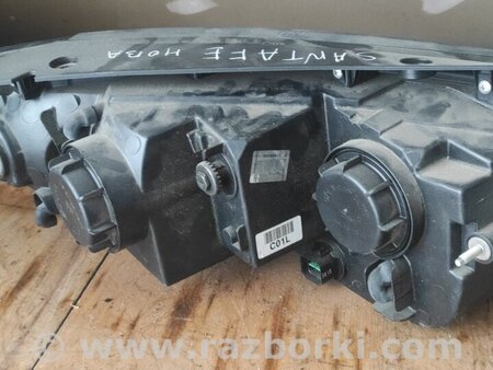 Фара передняя левая для Hyundai Santa Fe CM (05-12) Київ 921012B005