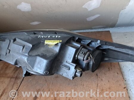 Фара передняя правая для Ford Fiesta Mk6 (2008-2017) Київ 8A6113W029CF