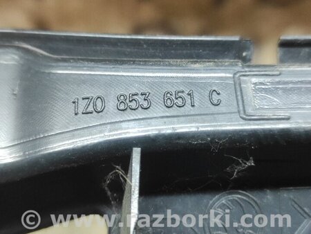 Решетка радиатора для Skoda Octavia A5 Київ 1Z0853651C