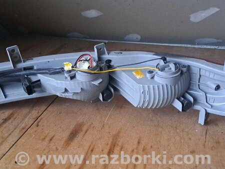 Габарит задний правый для KIA Sportage SL (10-16) Київ 924063U300