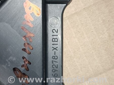 Накладка (кріплення) ручки двері передньої лівої для Toyota RAV-4 V XA50 (18-25) Київ 69278-X1B12