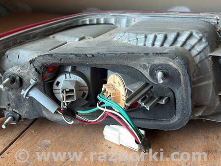 Фонарь задний правый для Toyota Camry 20 XV20 (96-02) Київ 81550AA030
