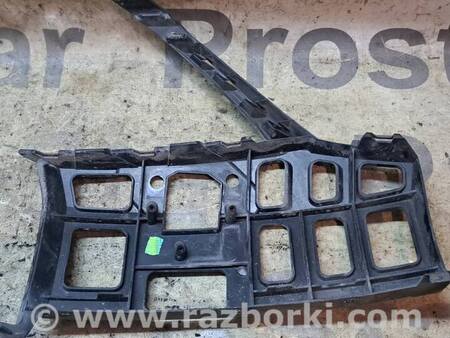 Кронштейн бампера переднего левый для Skoda Octavia A7 Київ 5E0807055F