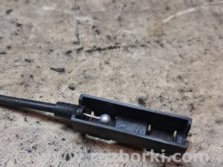 Трос замка капота для Skoda Octavia A7 Київ 5E0823531A