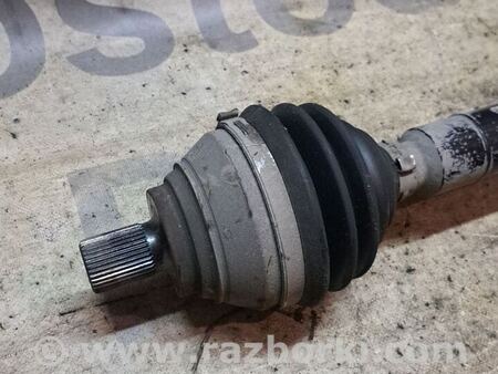 Полуось передняя правая в сборе для Skoda Octavia A7 III SE (13-20) Київ 5Q0407272BT