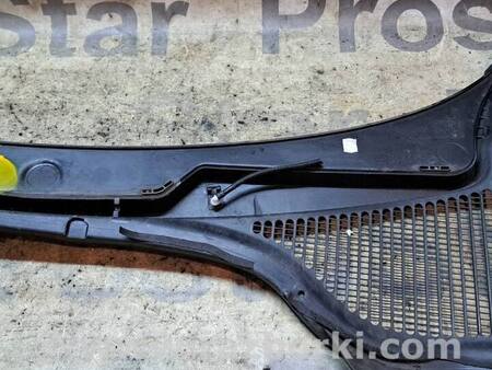 Пластик под лобовое стекло (Жабо) для Skoda Octavia A7 III SE (13-20) Київ 5E1819416A9B9