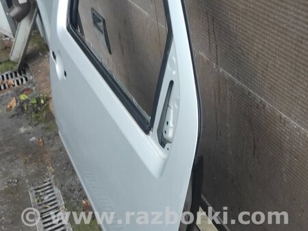 Дверь передняя правая для Nissan Navara D40 Київ 80100EB330