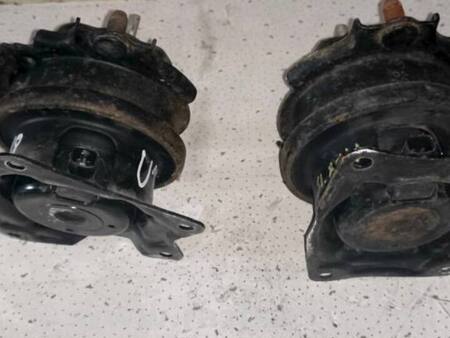 Подушка двигуна передня для Acura MDX YD3 (13-20) Київ 50830TZ5A03