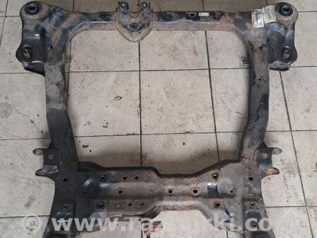 Балка передняя для KIA Carnival 2 (06-14) Київ 624054D100