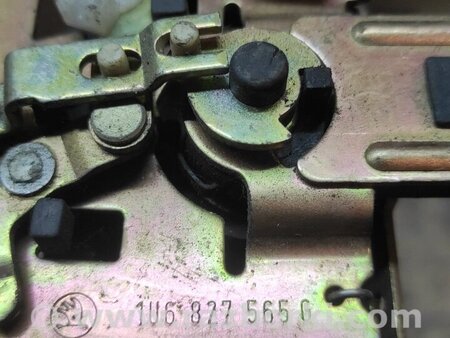 Замок крышки багажника для Skoda Octavia A4 I 1U (96-11) Київ 1U6827565G