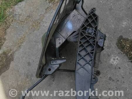 Кронштейн крепления педали газа для Volkswagen T4 Transporter, Multivan (90-03) Київ 7D0721513A