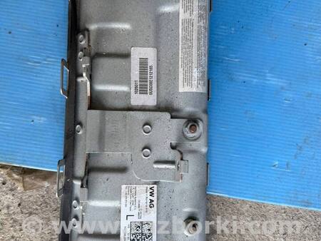 Подушка в коліна для Volkswagen Golf VII Mk7 (12-20) Костопіль 5G1 880 841 C